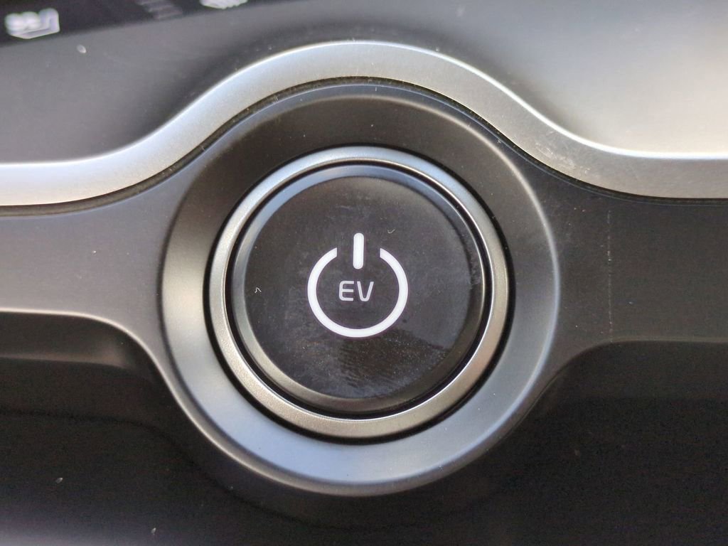 New 2025 Kia EV6 Wind image 28
