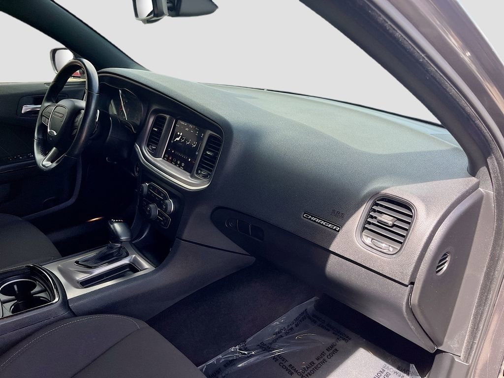 Used 2022 Dodge Charger R/T w/ Blacktop Package image 27