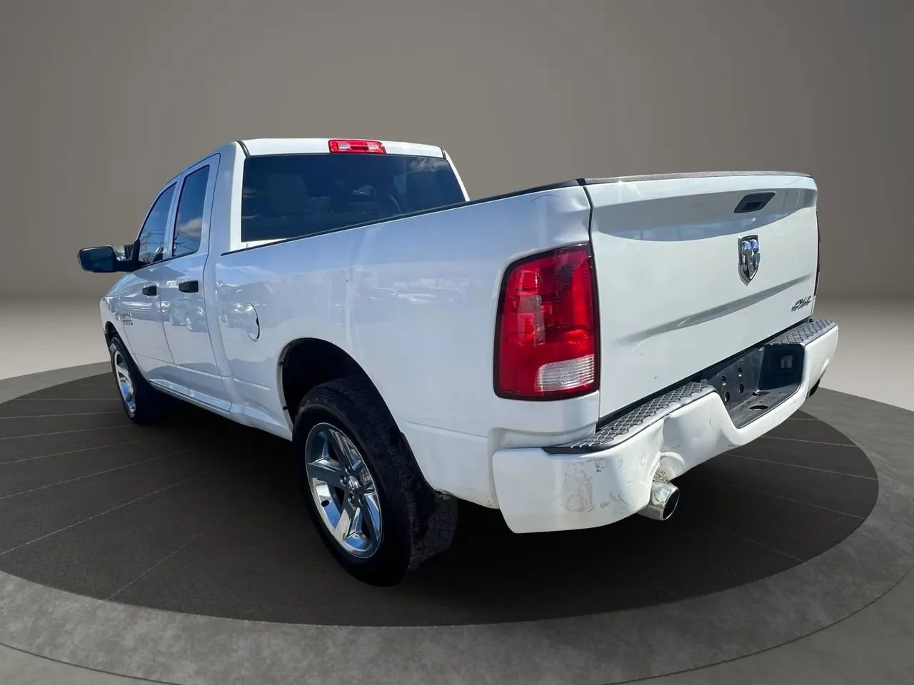 Used 2017 RAM 1500 Express image 7