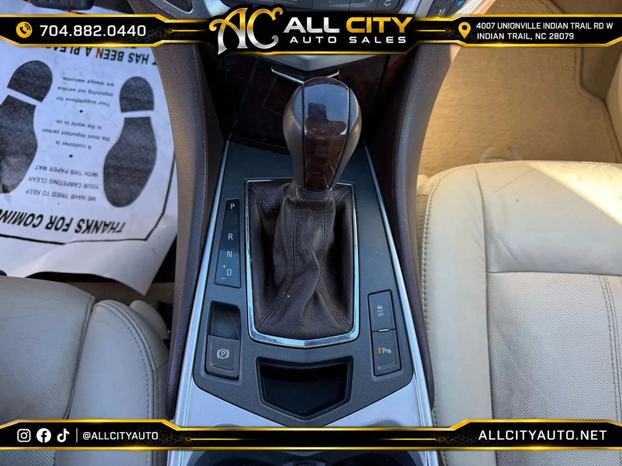 Used 2010 Cadillac SRX Premium FWD image 27