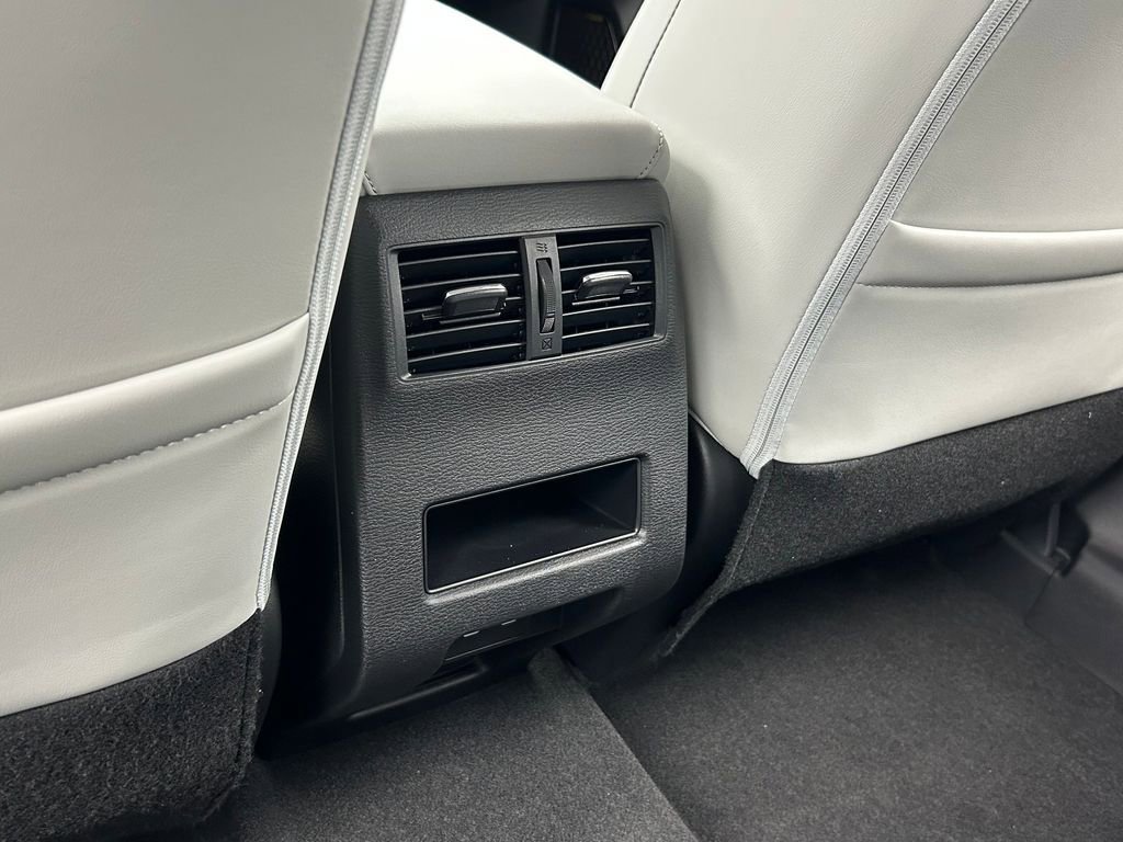 New 2026 Mitsubishi Outlander SE FWD image 40