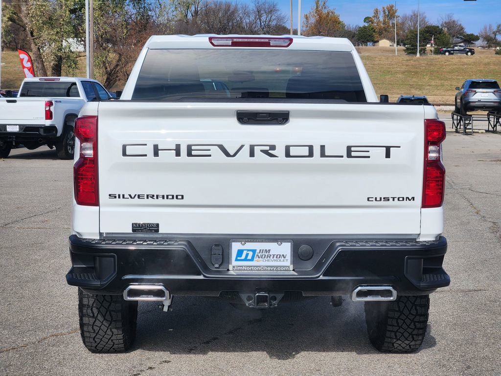 New 2026 Chevrolet Silverado 1500 Custom Trail Boss w/ LPO, Dark Essentials Package image 6