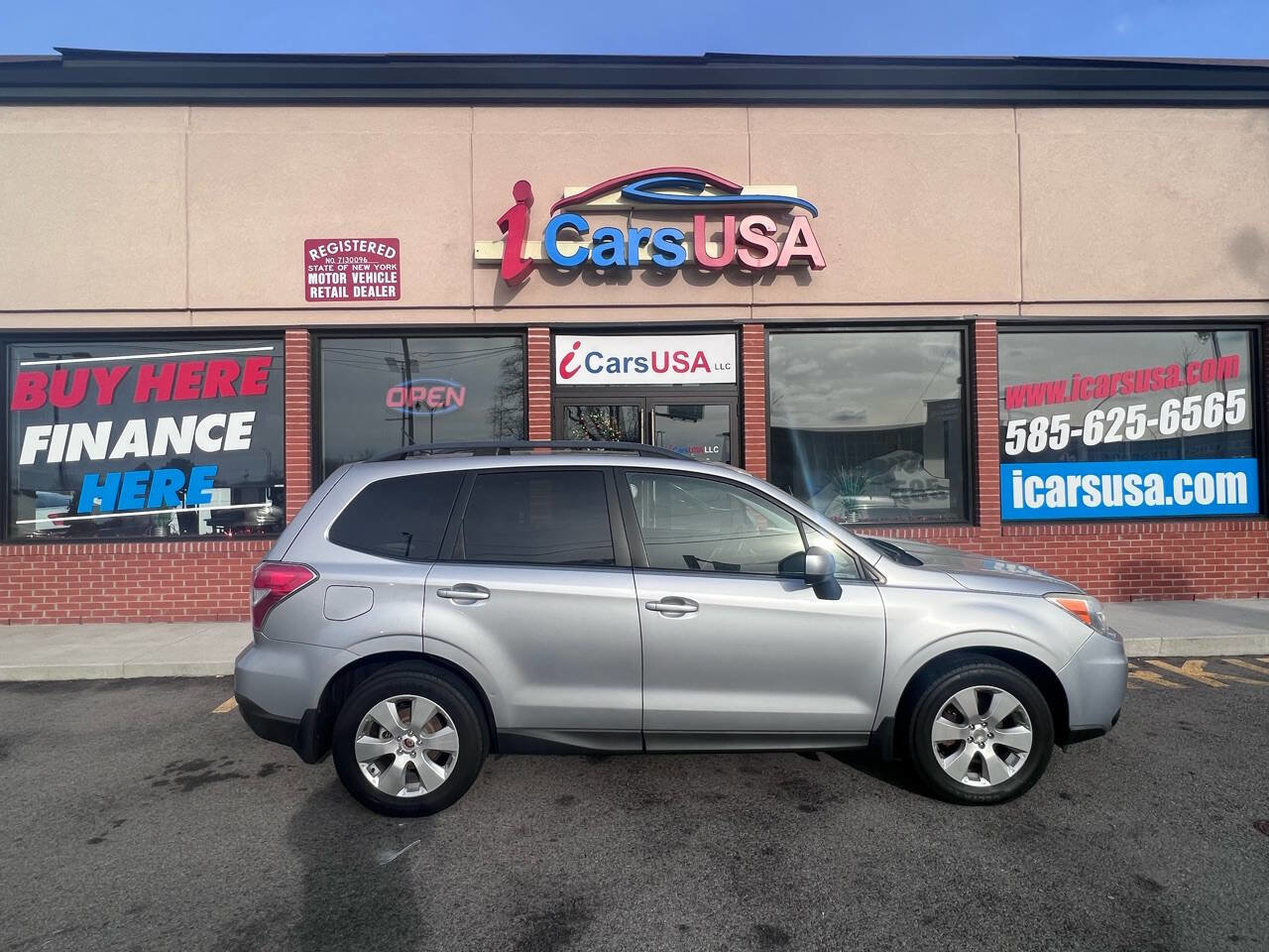 Used 2014 Subaru Forester 2.5i Premium w/ All-Weather Package image 4