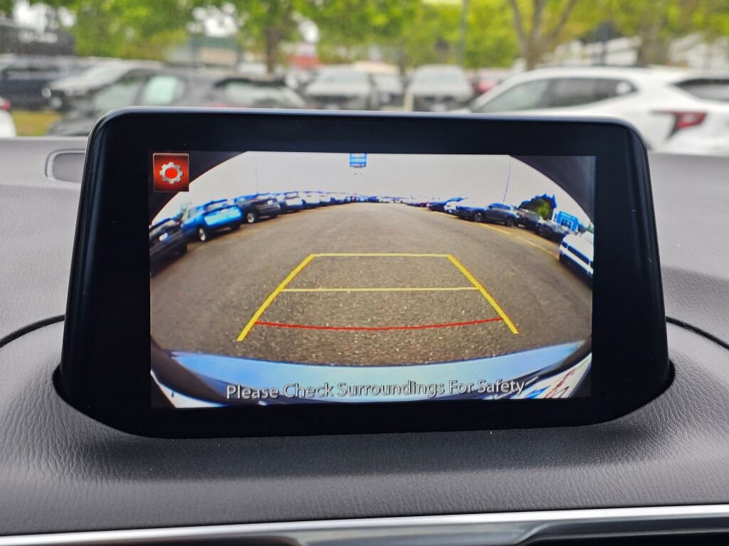 Used 2018 MAZDA MAZDA3 Grand Touring w/ Premium Equipment Package FWD image 16
