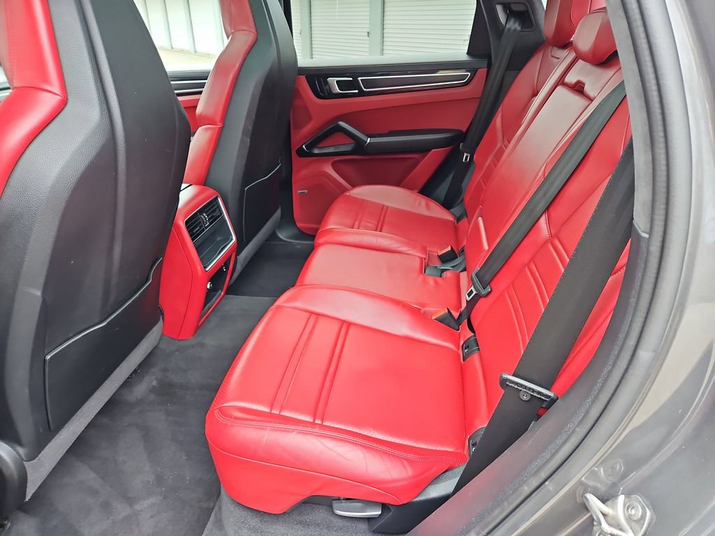 Certified 2021 Porsche Cayenne GTS AWD/4WD image 35
