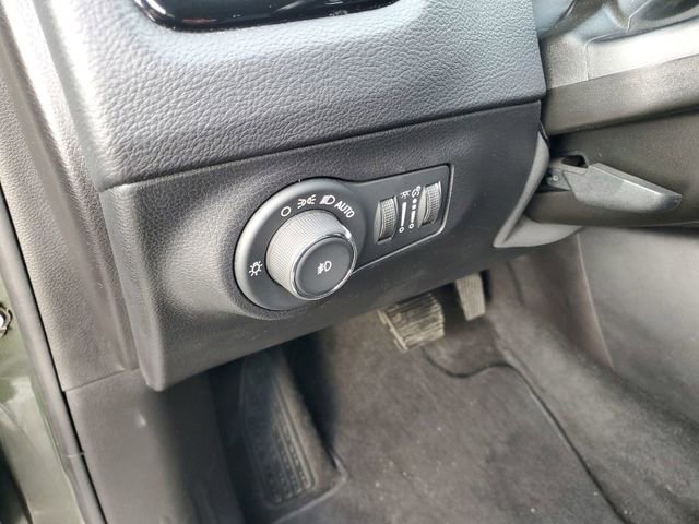 Used 2019 Jeep Compass Limited image 17