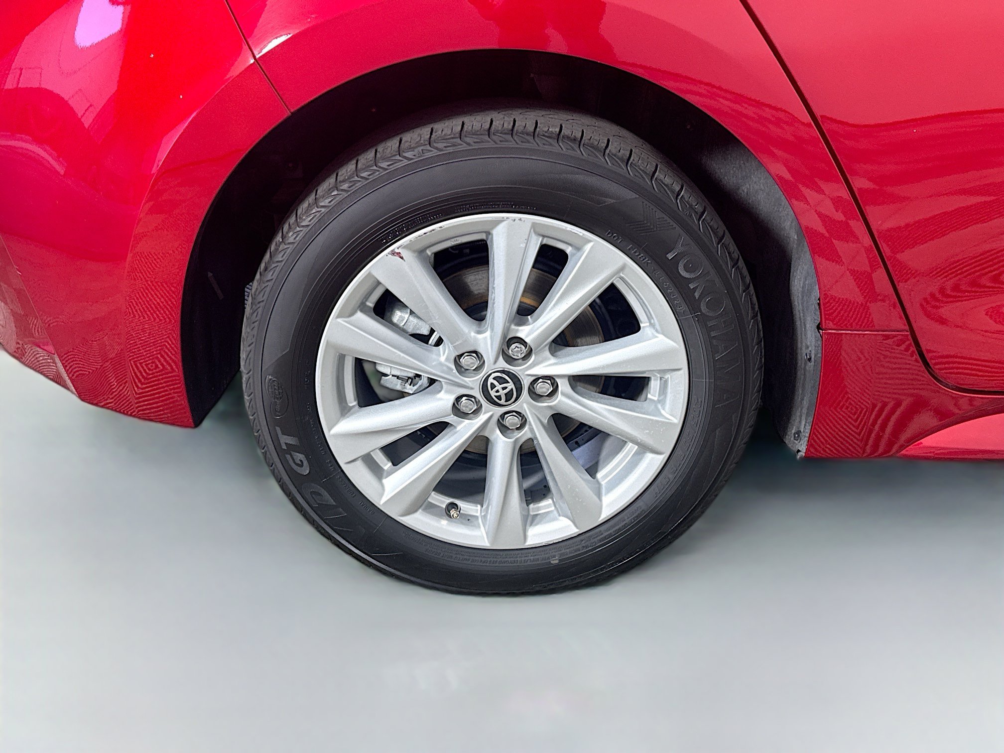 Used 2023 Toyota Corolla SE w/ SE Premium Package FWD image 33