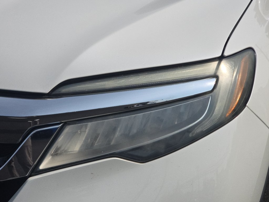 Used 2019 Honda Pilot Touring image 8