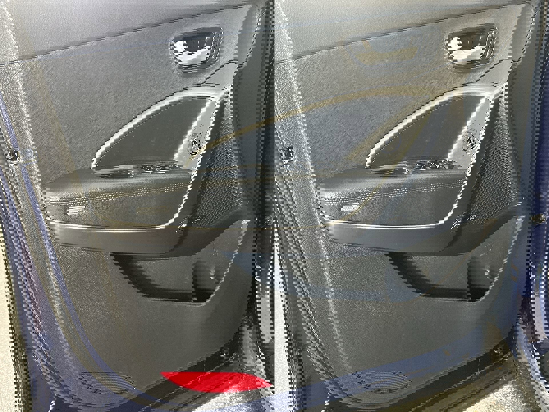 Used 2017 Hyundai Santa Fe Sport image 33