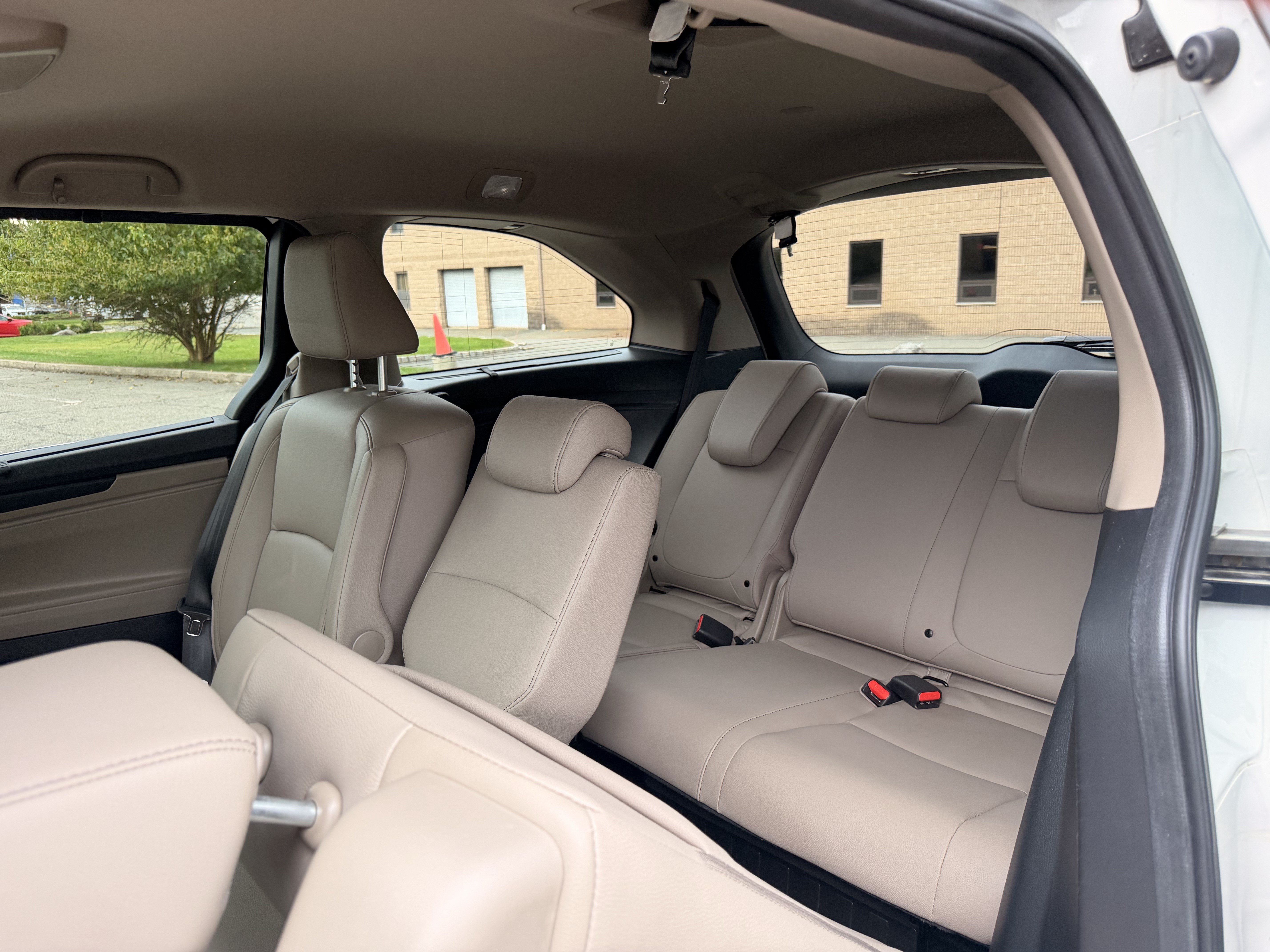 Certified 2024 Honda Odyssey Touring image 24