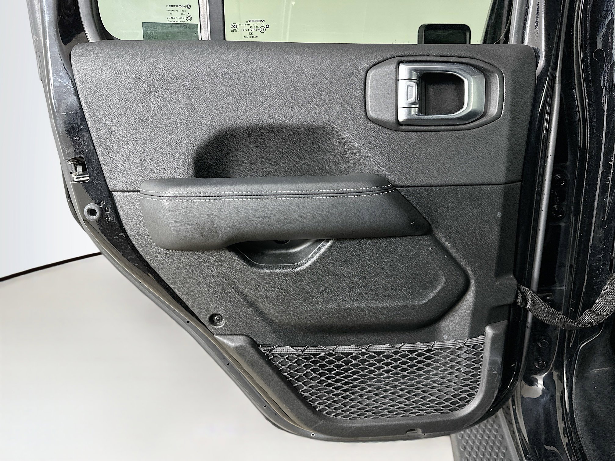 Used 2022 Jeep Wrangler Sahara w/ Cold Weather Group image 27