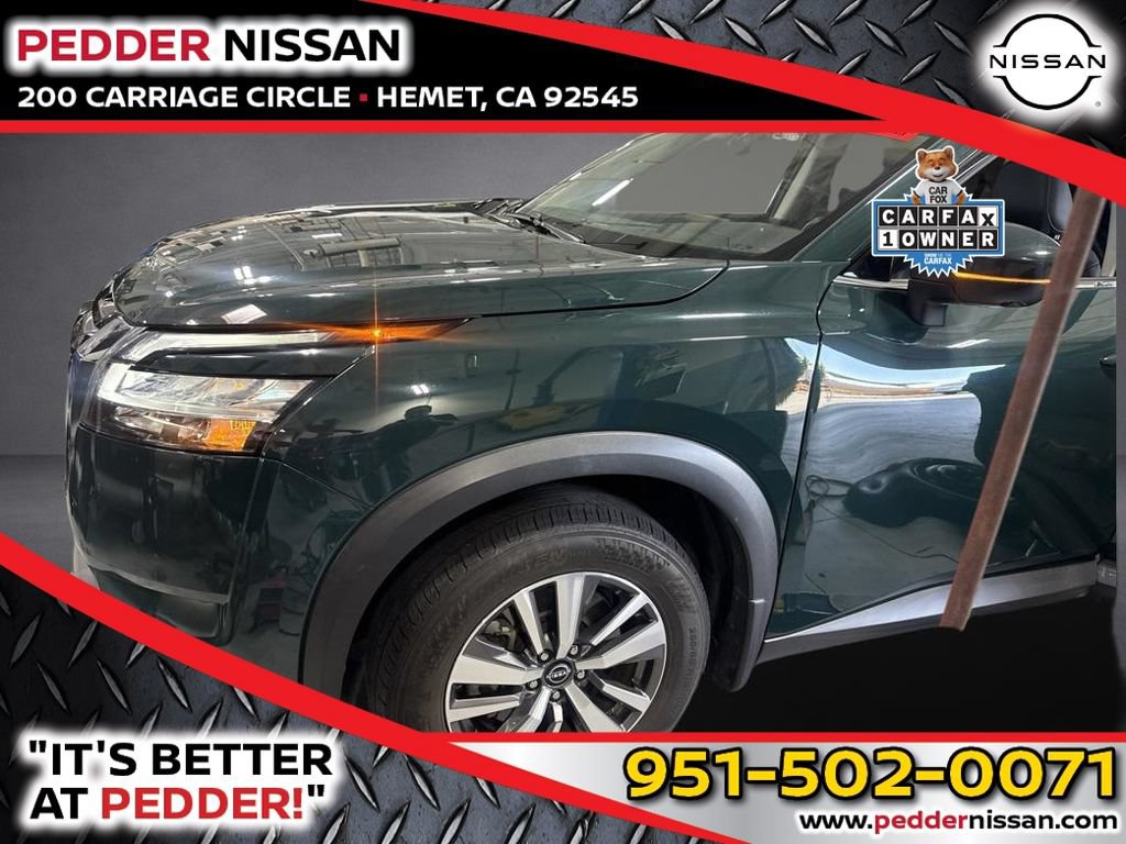Used 2022 Nissan Pathfinder SL FWD image 1