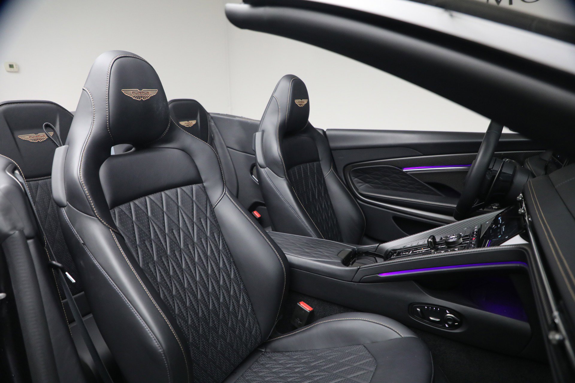Used 2024 Aston Martin DB12 Convertible RWD image 35