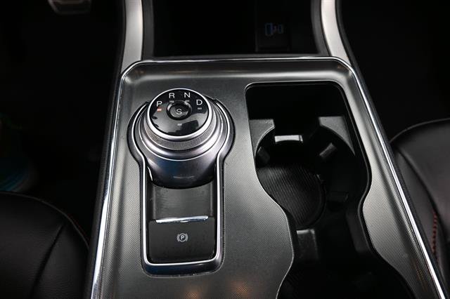 Used 2024 Ford Edge ST-Line AWD/4WD image 13