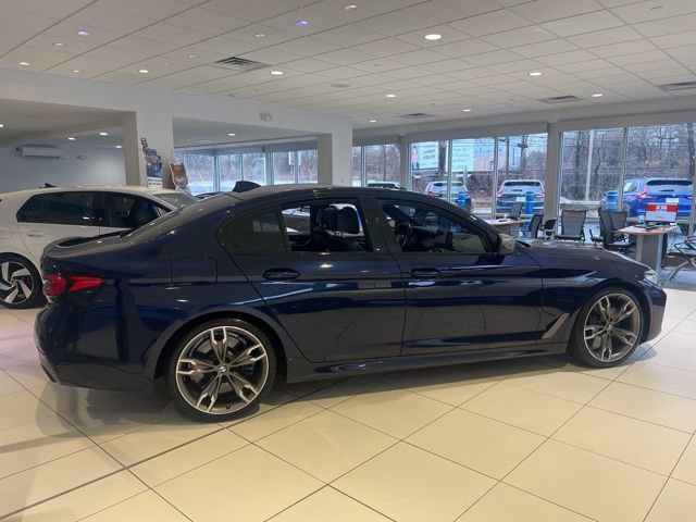 Used 2021 BMW M550i xDrive w/ Executive Package image 4