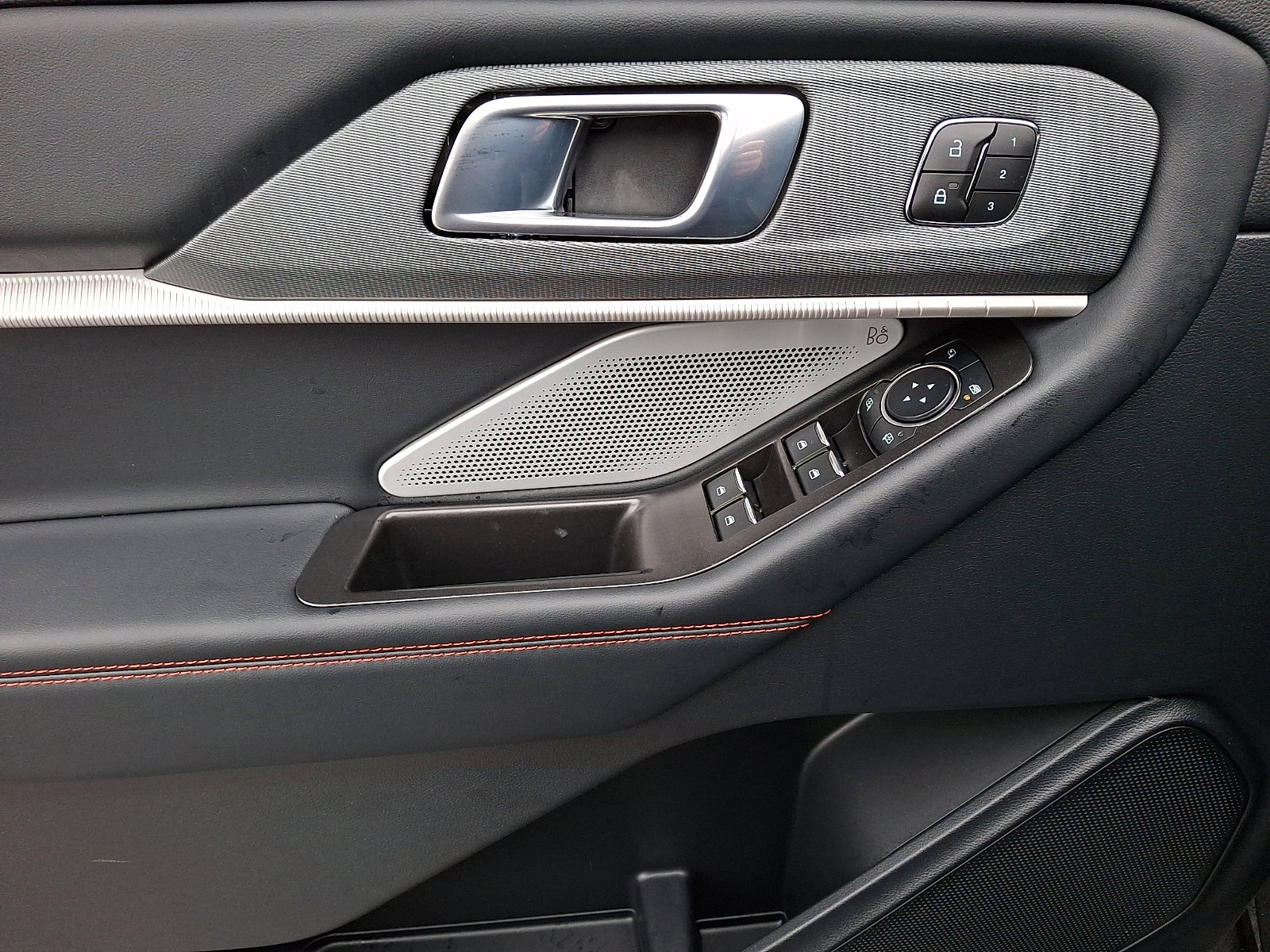 Certified 2026 Ford Explorer ST w/ Sun And Sound Package image 16