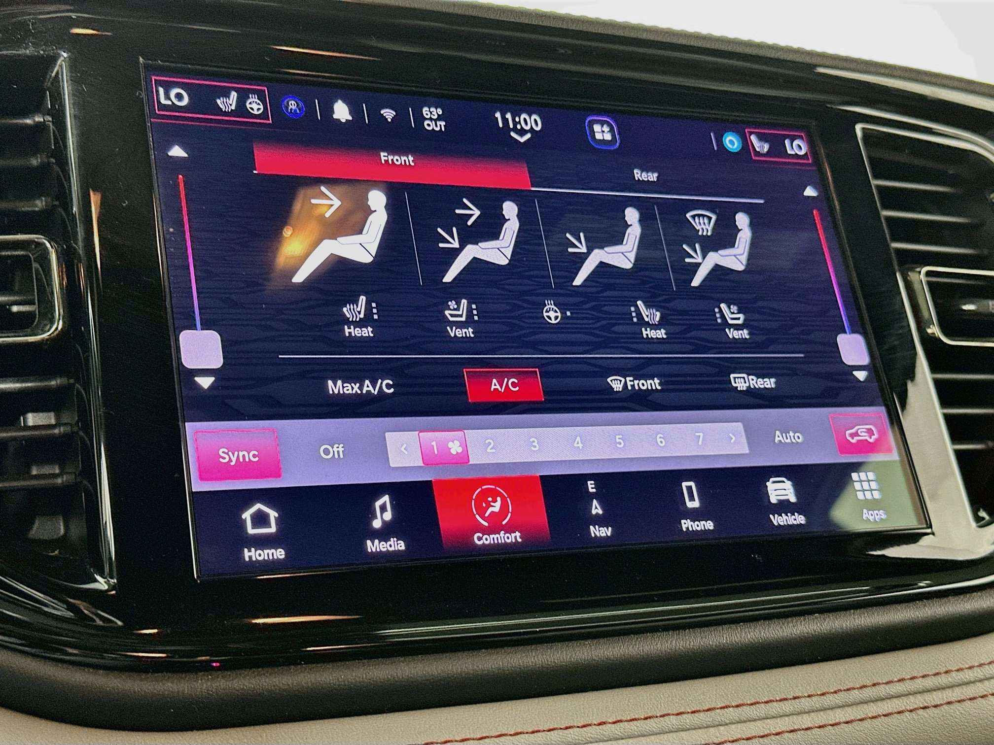 Used 2023 Dodge Durango GT AWD/4WD image 16