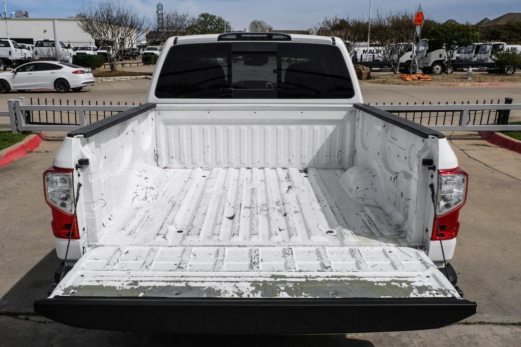 Used 2021 Nissan Titan SV image 51