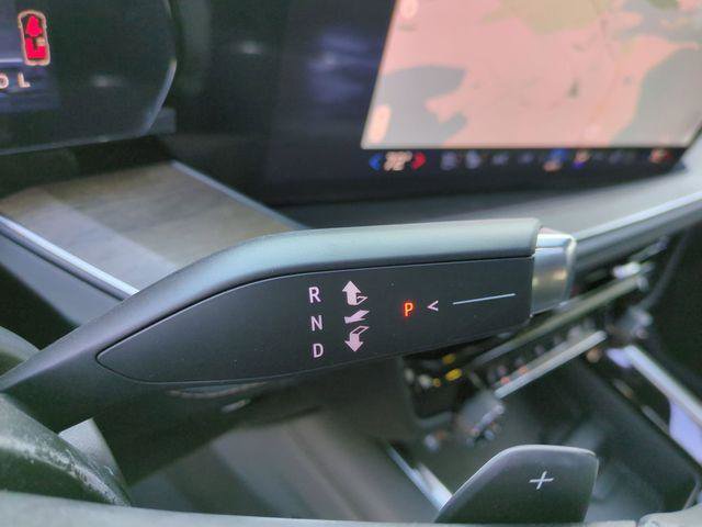 New 2026 Chevrolet Suburban High Country image 24