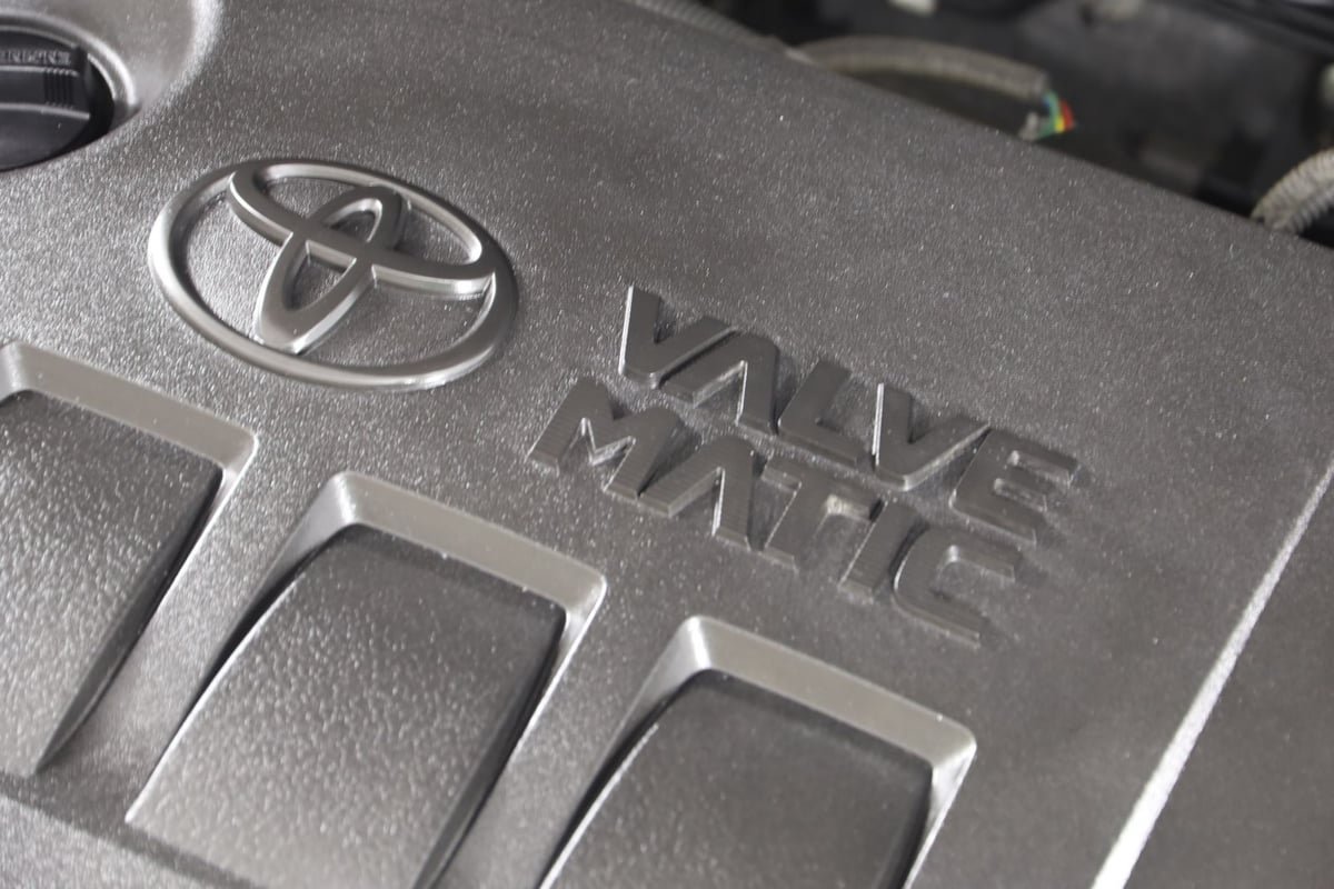 Used 2021 Toyota C-HR LE FWD image 16