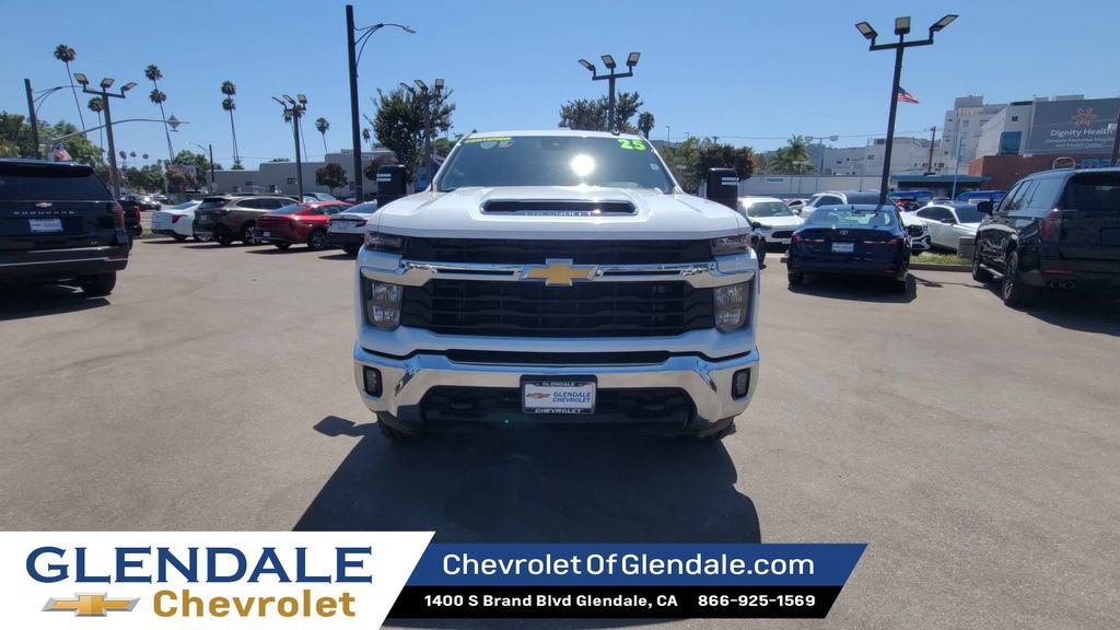 Certified 2025 Chevrolet Silverado 2500 LT w/ Convenience Package AWD/4WD image 3