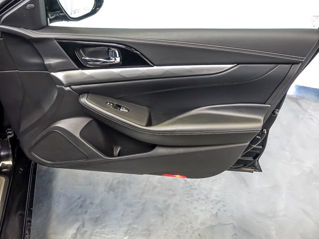 Used 2023 Nissan Maxima SV w/ Floor Mat Group FWD image 28
