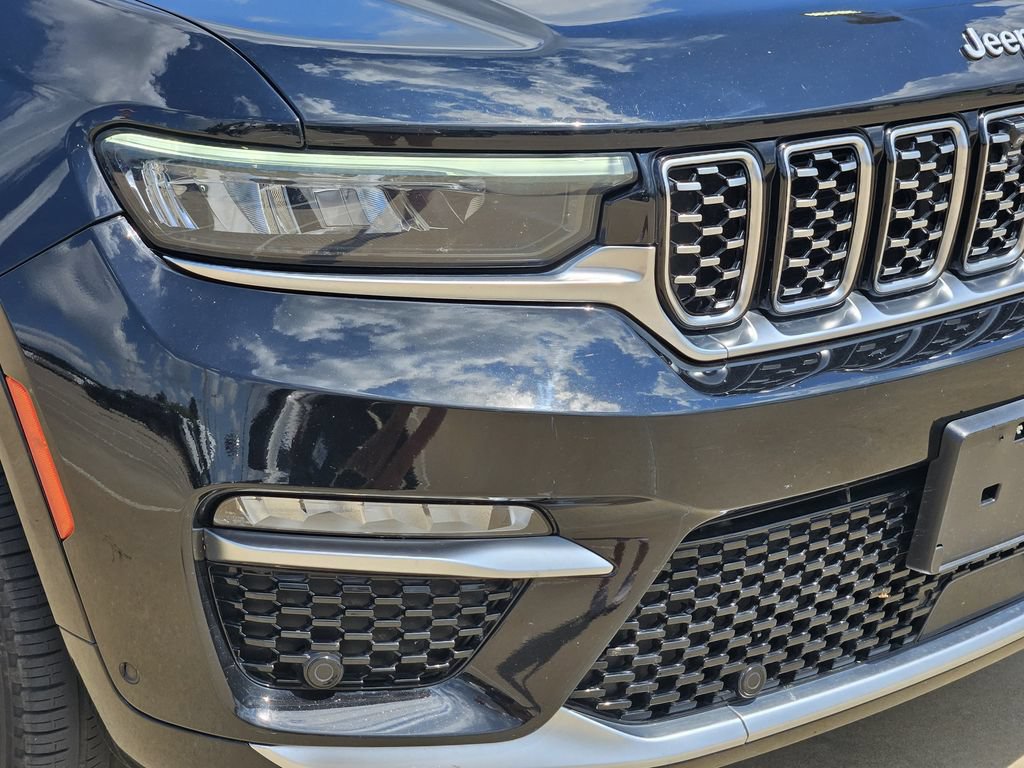 Used 2023 Jeep Grand Cherokee Summit w/ Luxury Tech Group V AWD/4WD image 11