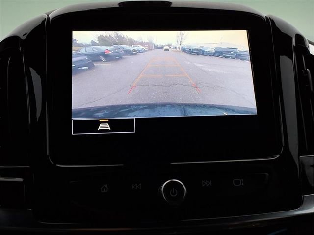 Used 2023 Chevrolet Traverse LT image 17