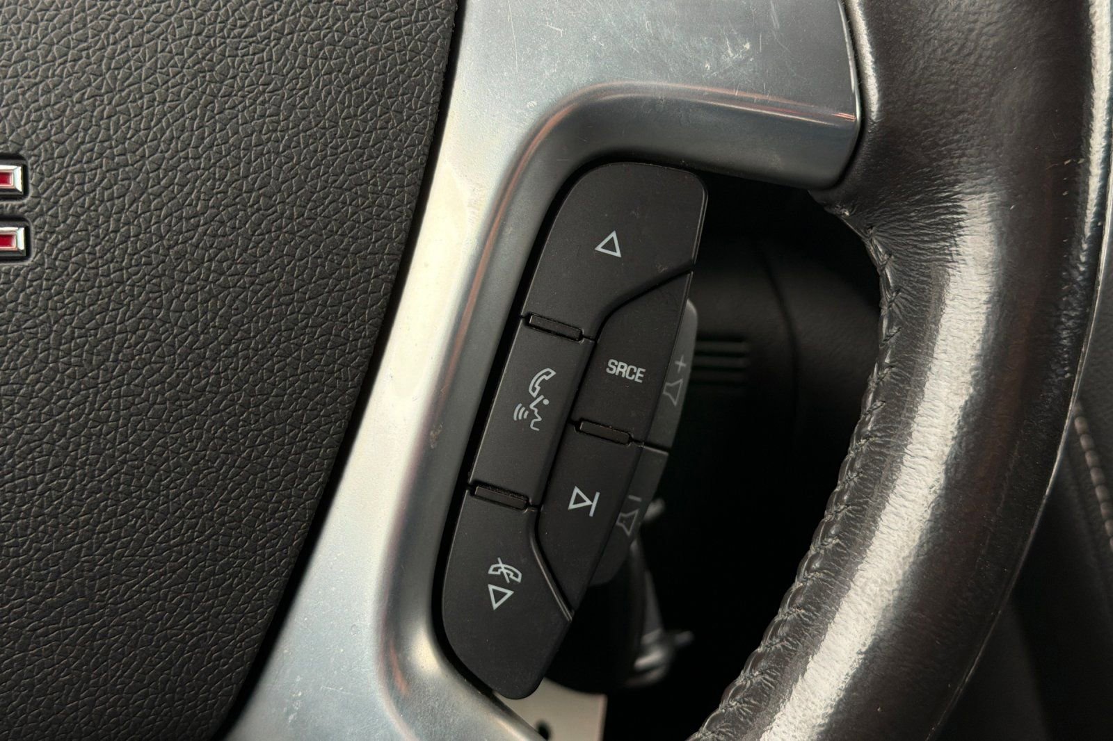 Used 2014 GMC Acadia SLE image 35