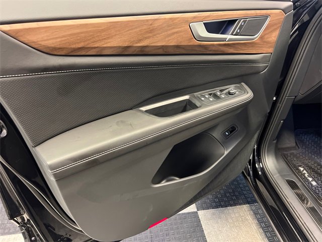 New 2026 Volkswagen Atlas SE image 8