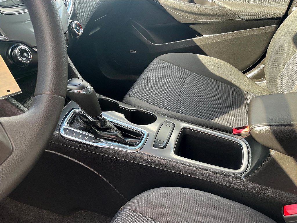 Used 2019 Chevrolet Cruze LS w/ LS Convenience Package FWD image 18