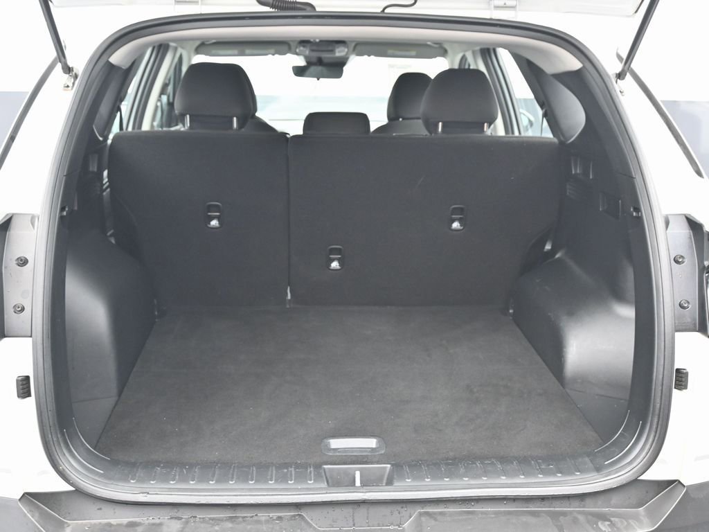 Used 2022 Hyundai Tucson SE image 15