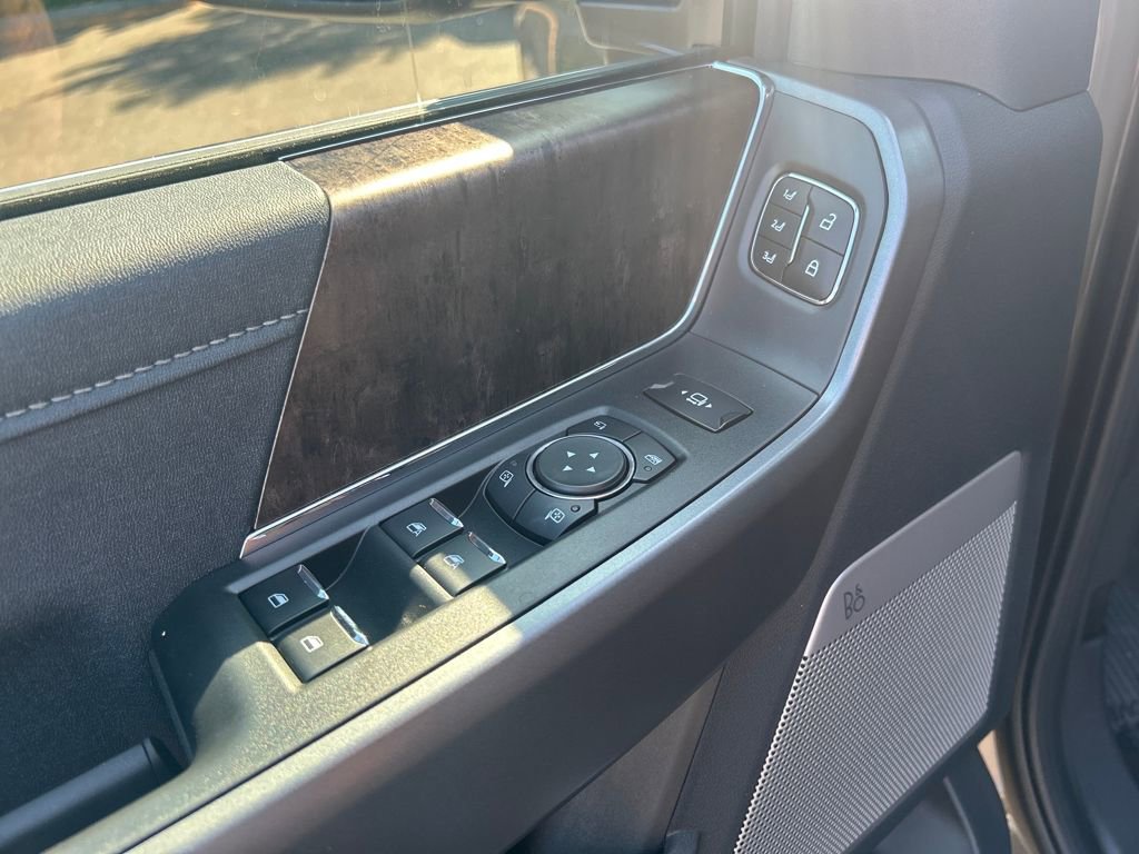 New 2026 Ford F250 Lariat image 15