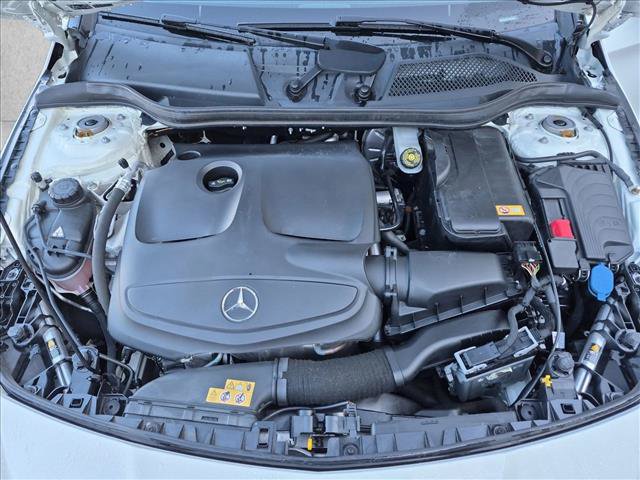Used 2015 Mercedes-Benz CLA 250 image 22