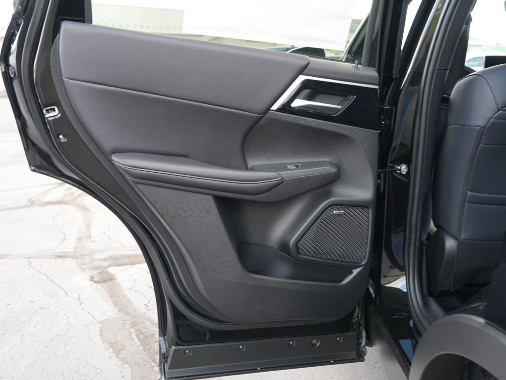 New 2026 Mitsubishi Outlander LE AWD/4WD image 18