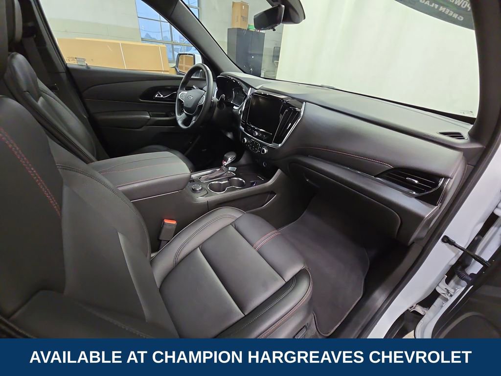 Used 2023 Chevrolet Traverse RS image 37