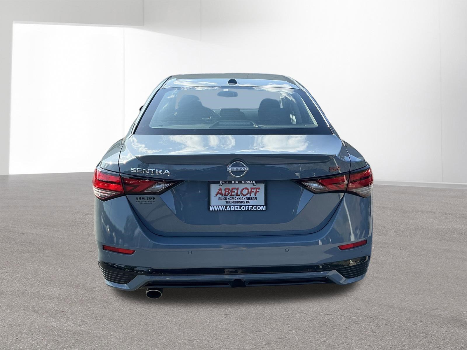 Used 2024 Nissan Sentra SR FWD image 4