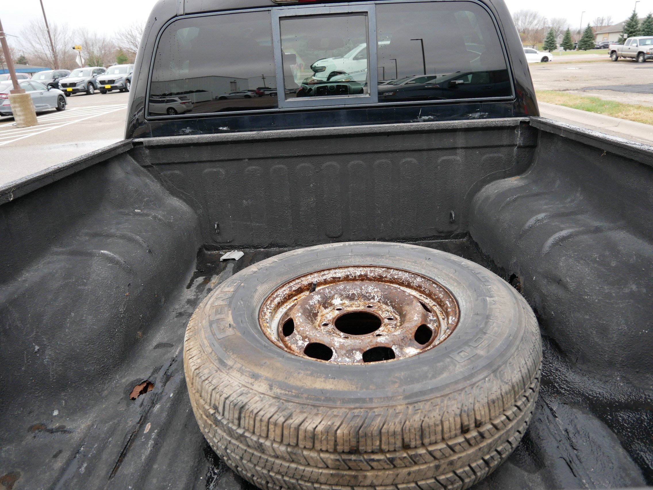 Used 2008 GMC Canyon SLE image 18