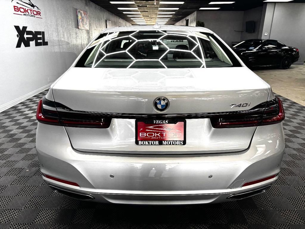 Used 2020 BMW 740i RWD image 13