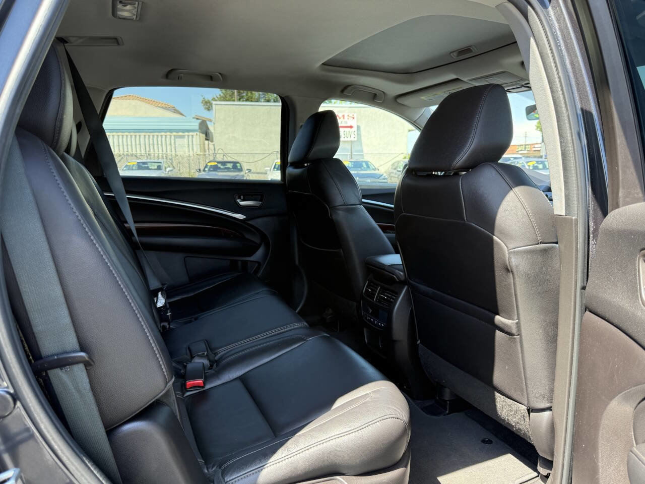 Used 2016 Acura MDX SH-AWD image 12