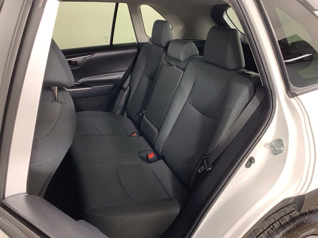 Used 2024 Toyota RAV4 LE AWD/4WD image 30