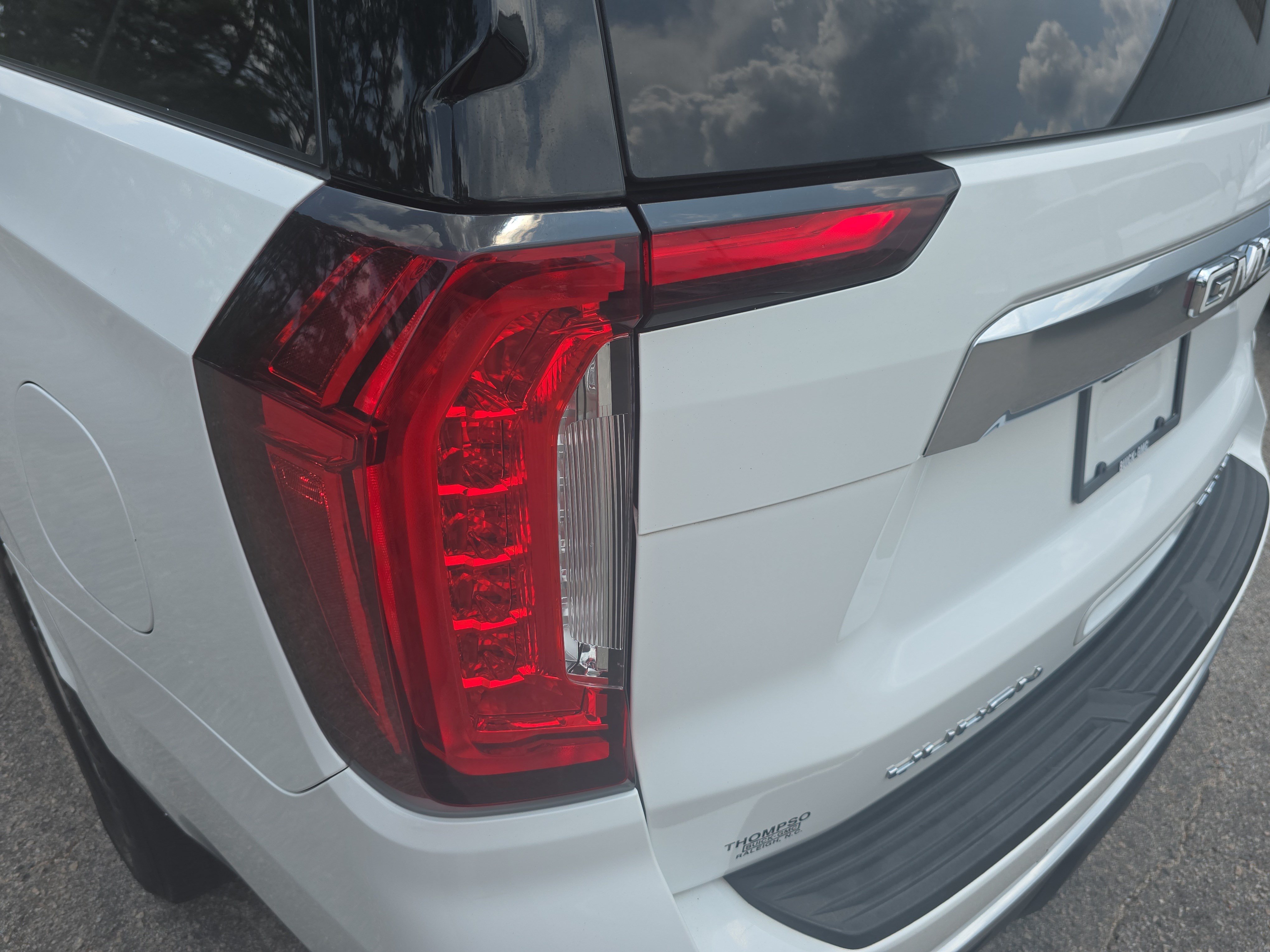 Used 2021 GMC Yukon XL Denali RWD image 35