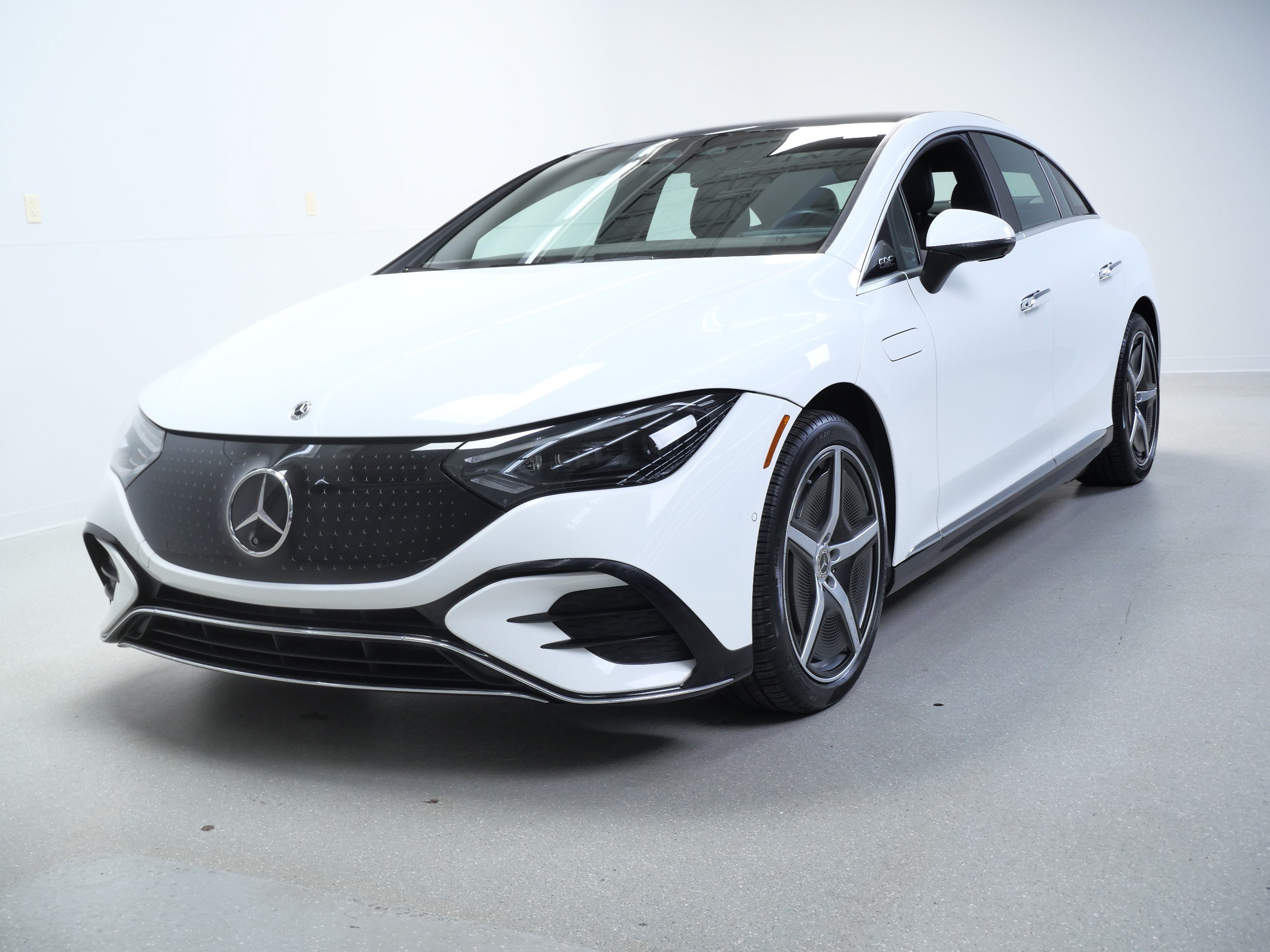 Certified 2023 Mercedes-Benz EQE 350+ 4MATIC Sedan image 12
