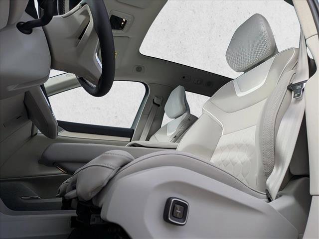 New 2025 Volvo EX90 Ultra w/ Protection Package Premier image 4
