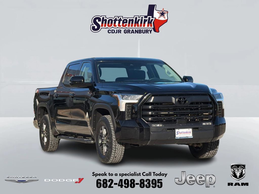 Used 2023 Toyota Tundra SR5 w/ SR5 Convenience Package image 1