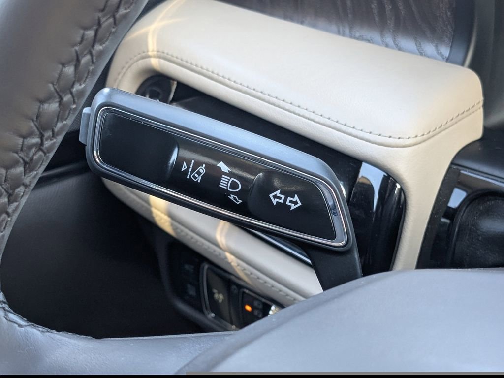 Used 2021 Lincoln Nautilus Reserve w/ Equipment Group 201A image 27