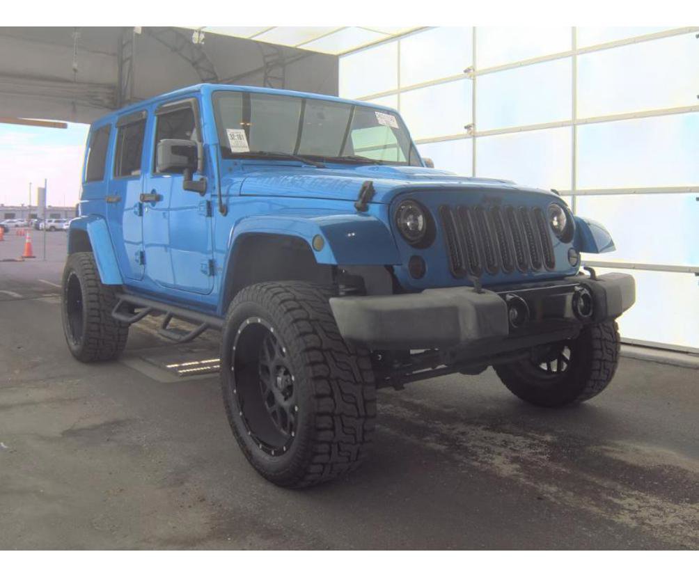 Used 2015 Jeep Wrangler Unlimited Sahara AWD/4WD image 4