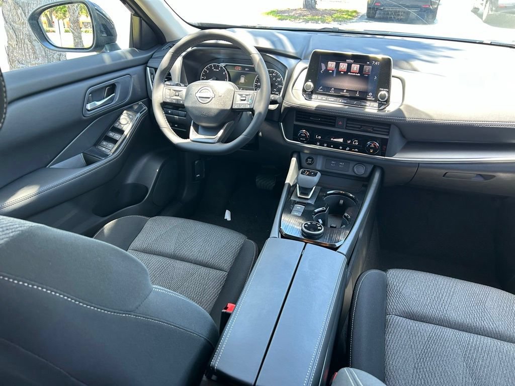 New 2026 Nissan Rogue SV AWD/4WD image 10