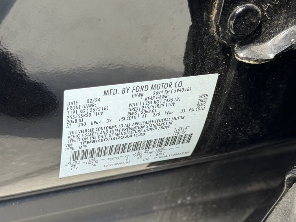 Used 2024 Ford Explorer XLT w/ Equipment Group 202A AWD/4WD image 21