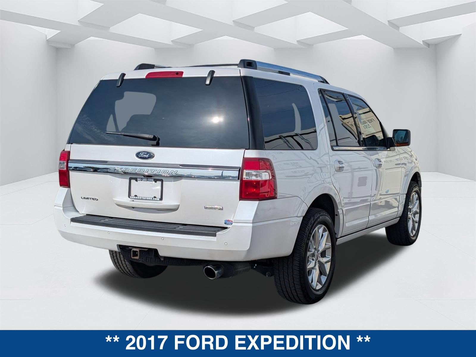 Used 2017 Ford Expedition Limited w/ Equipment Group 301A image 4